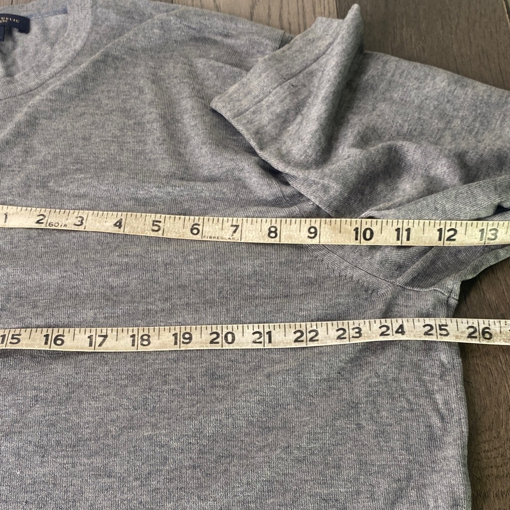 Banana Republic Silk Cashmere Gray Crewneck Sweater Men’s Size XL - 1340 - Picture 10 of 11